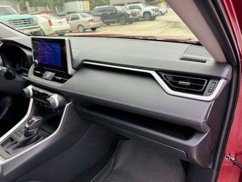 Used 2023 Toyota RAV4 XLE Premium AWD/4WD image 78