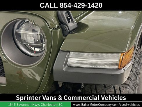 Used 2021 Jeep Wrangler Unlimited Rubicon AWD/4WD image 31
