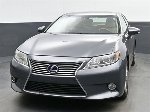 Used 2013 Lexus ES 300h w/ Luxury Pkg image 3