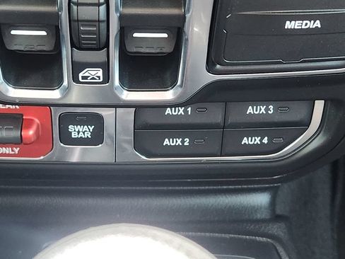 Used 2020 Jeep Wrangler Unlimited Rubicon AWD/4WD image 29