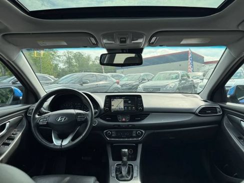Used 2018 Hyundai Elantra GT w/ Tech Package 03 FWD image 18