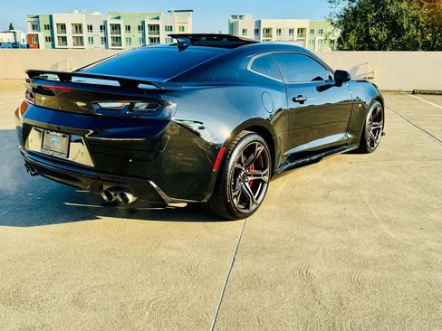 Used 2016 Chevrolet Camaro SS image 14