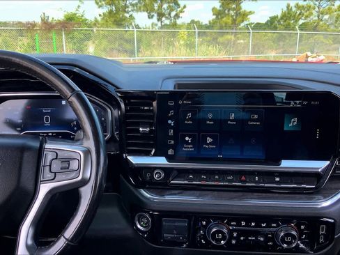 Used 2023 Chevrolet Silverado 1500 LTZ image 7