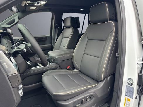New 2026 GMC Yukon Elevation w/ Elevation Premium Package AWD/4WD image 14