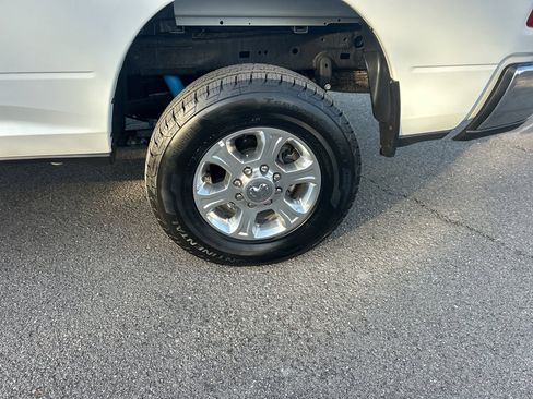 Used 2024 RAM 2500 Big Horn w/ Off Road Package image 2