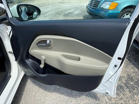 Used 2017 Kia Rio LX FWD image 20
