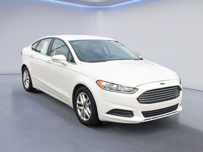 Used 2016 Ford Fusion SE