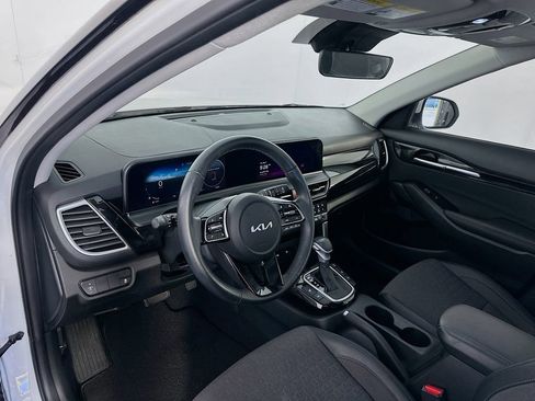 Used 2024 Kia Seltos X-Line AWD/4WD image 9