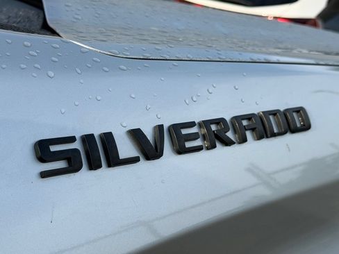 Used 2022 Chevrolet Silverado 1500 Custom RWD image 14