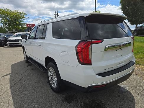 Used 2023 GMC Yukon XL SLT AWD/4WD image 7