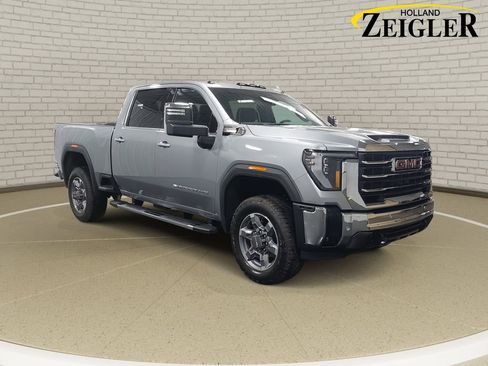 New 2026 GMC Sierra 2500 SLT w/ SLT Premium Package image 3