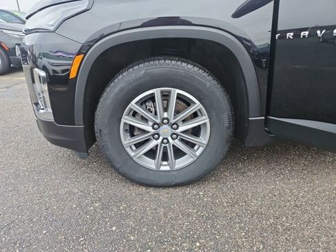 Used 2023 Chevrolet Traverse LT image 27