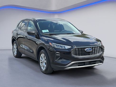 Used 2025 Ford Escape Active image 9