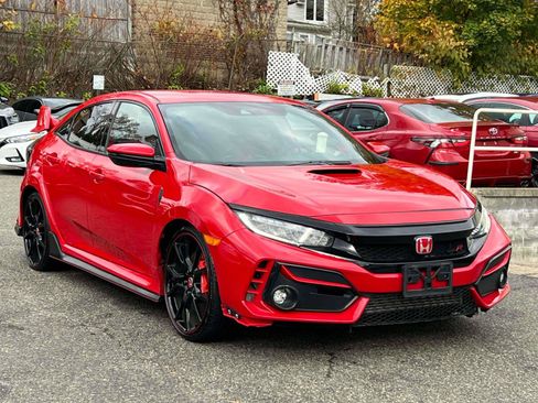 Used 2021 Honda Civic Type R image 2