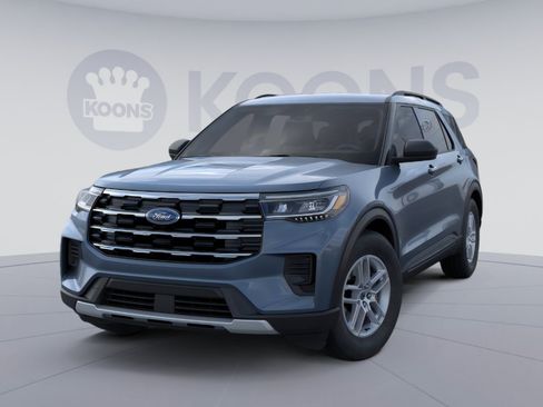 New 2026 Ford Explorer Active AWD/4WD image 2