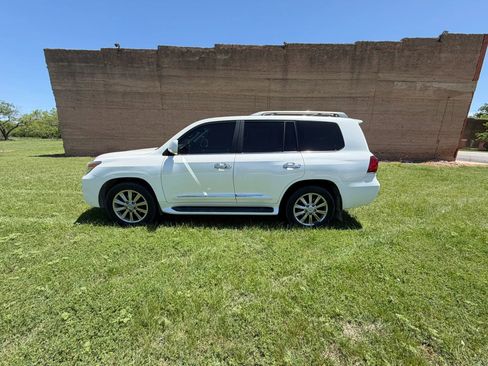 Used 2010 Lexus LX 570 4WD image 2