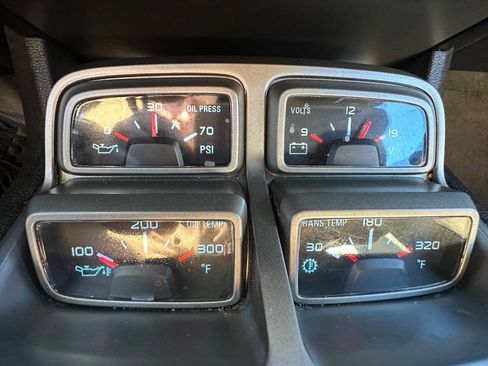 Used 2011 Chevrolet Camaro LT image 19