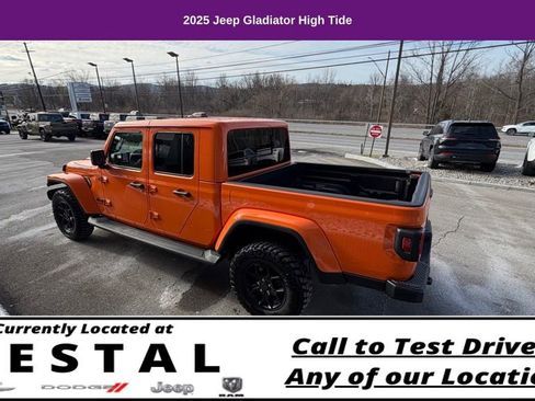 Used 2025 Jeep Gladiator Sport image 14