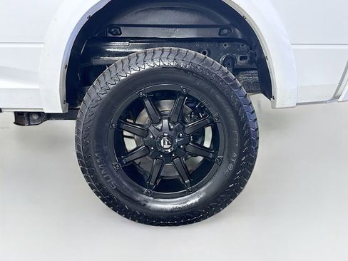 Used 2016 RAM 2500 Laramie w/ Sport Appearance Group image 32