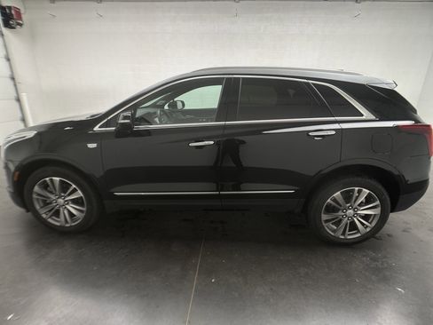 Used 2025 Cadillac XT5 Premium Luxury image 7
