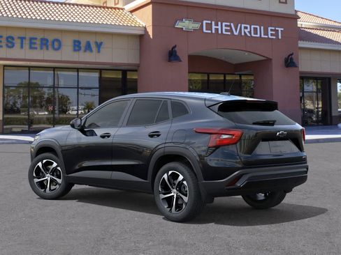 New 2026 Chevrolet Trax RS FWD image 3