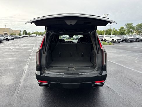 Used 2023 Cadillac Escalade Sport AWD/4WD image 26
