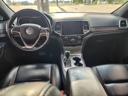 Used 2021 Jeep Grand Cherokee Limited image 18