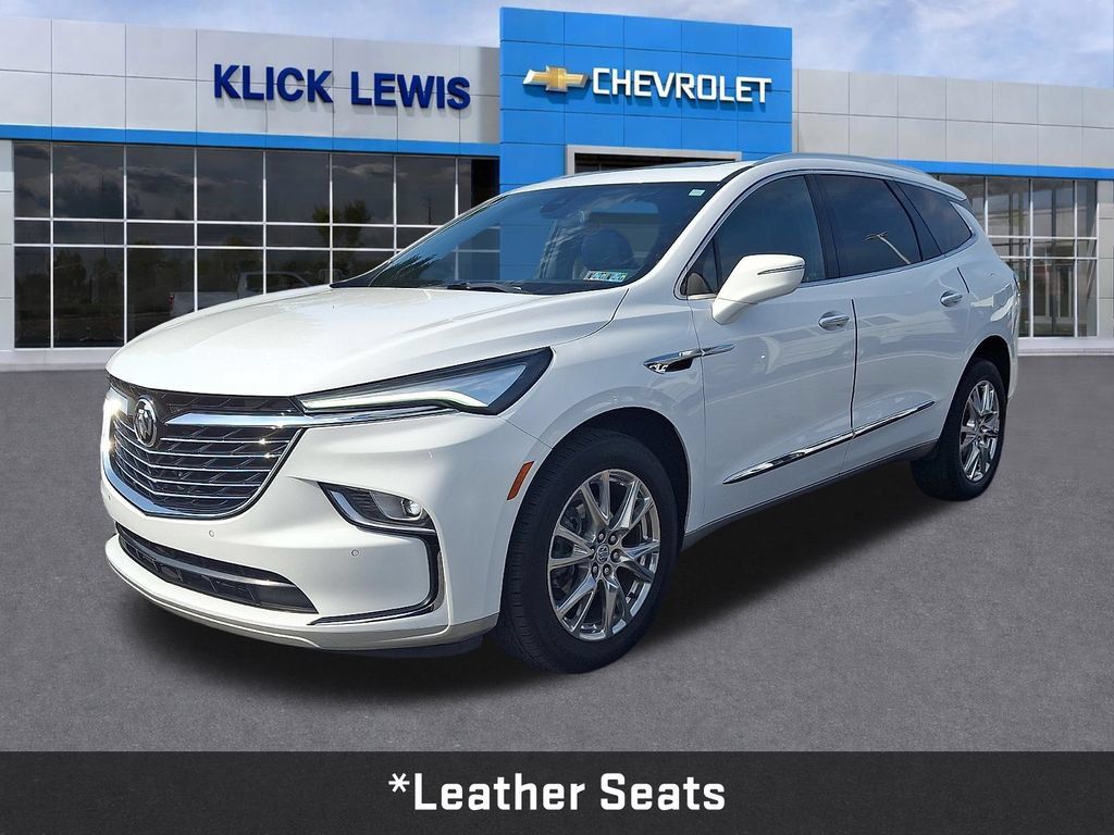 Used 2023 Buick Enclave Essence w/ Experience Buick Package AWD/4WD image 3