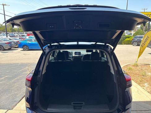 Used 2026 Nissan Rogue SV FWD image 32