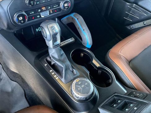 Used 2023 Ford Bronco Outer Banks AWD/4WD image 15