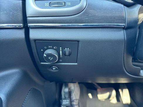 Used 2018 Jeep Grand Cherokee Limited w/ Luxury Group II image 19