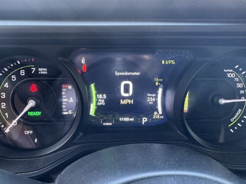 Used 2025 Jeep Wrangler Unlimited Sport S 4xe AWD/4WD image 29
