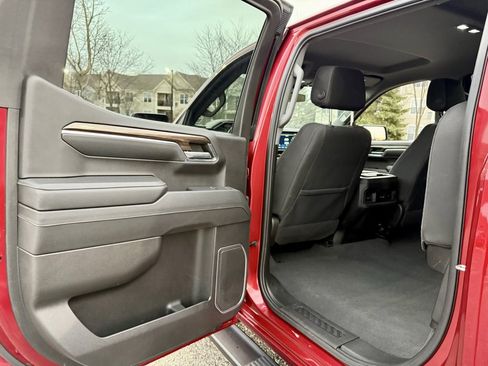 Used 2024 Chevrolet Silverado 1500 RST image 22