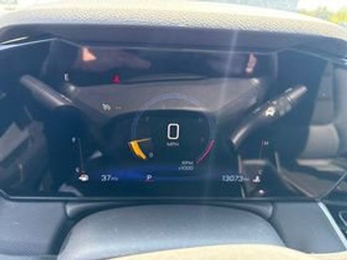 Used 2024 Chevrolet TrailBlazer LT w/ Driver Confidence Package FWD image 11