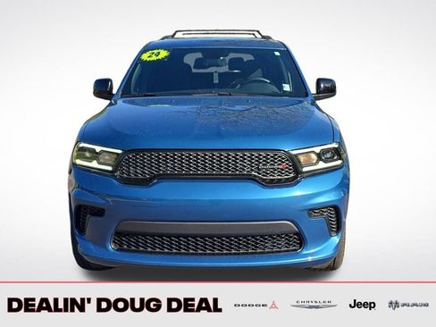 Used 2024 Dodge Durango SXT w/ SXT Blacktop Group image 9