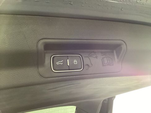 New 2026 Ford Explorer ST-Line w/ ST-Line Street Pack image 12