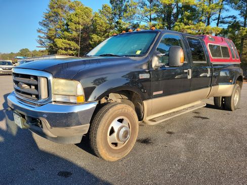 Used 2004 Ford F350 Lariat image 3