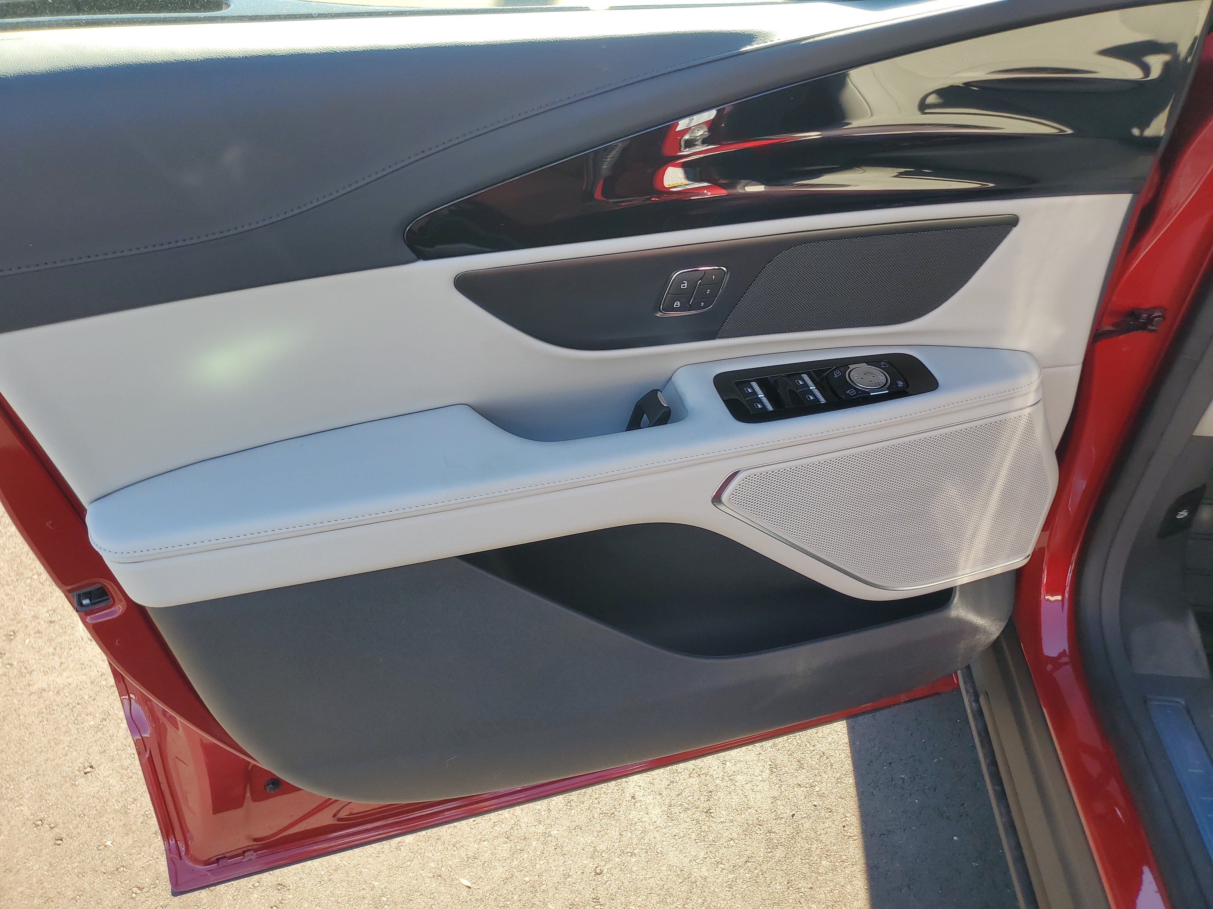 New 2026 Lincoln Nautilus Premier AWD/4WD image 8