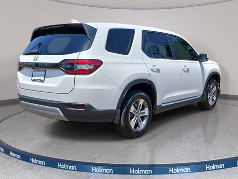 Certified 2025 Honda Pilot EX-L image 5