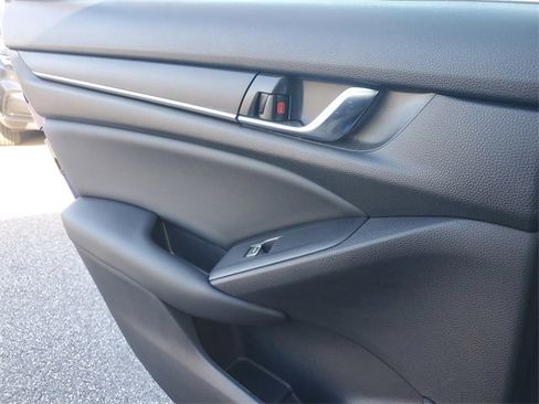 Certified 2022 Honda Accord Sport image 29