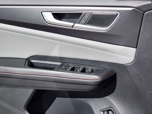 New 2026 Volkswagen Atlas Peak Edition image 11