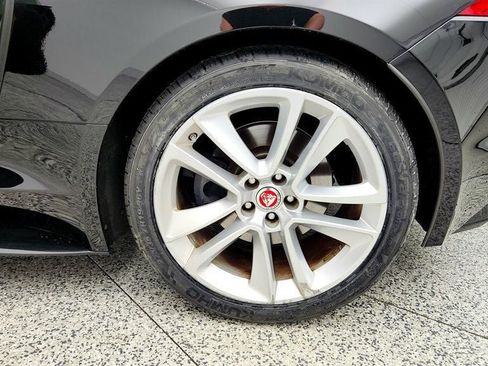 Used 2017 Jaguar F-TYPE S AWD/4WD image 9