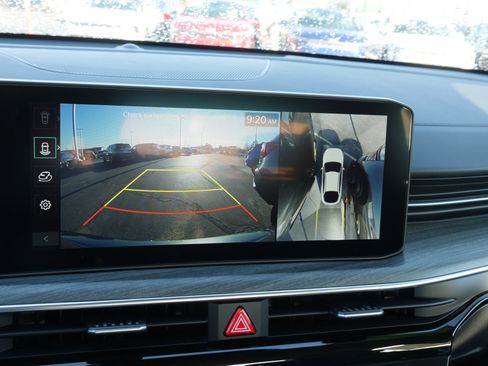 New 2025 Kia K5 EX image 25