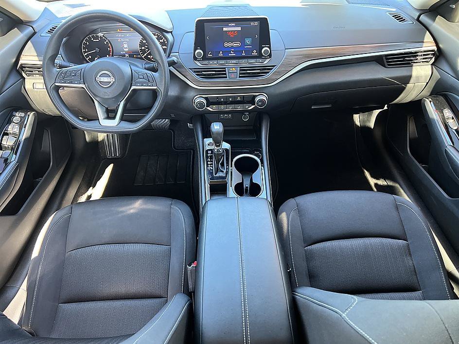 Certified 2023 Nissan Altima 2.5 SV FWD image 18
