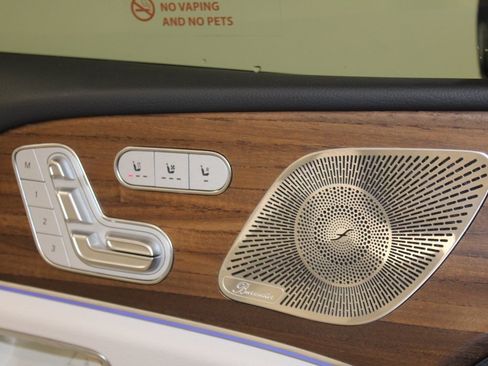 Certified 2025 Mercedes-Benz GLS 450 4MATIC image 27