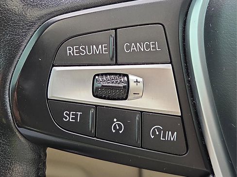 Used 2021 BMW X5 xDrive40i image 17