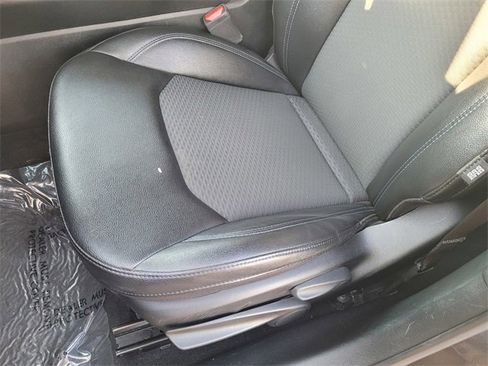 Used 2024 Jeep Compass Latitude image 11