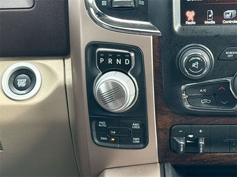 Used 2017 RAM 1500 Laramie Longhorn image 32