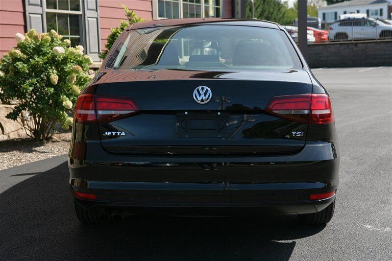 Used 2017 Volkswagen Jetta S FWD image 6