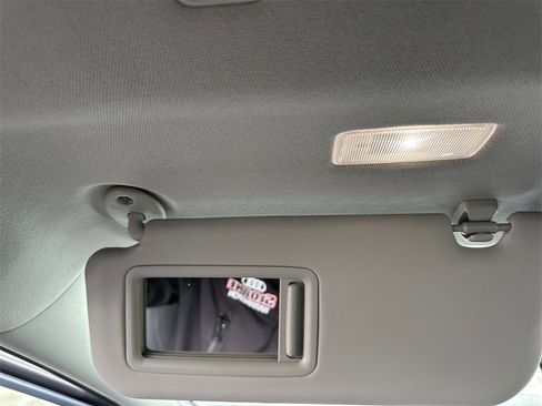 Used 2024 Toyota Prius LE image 28